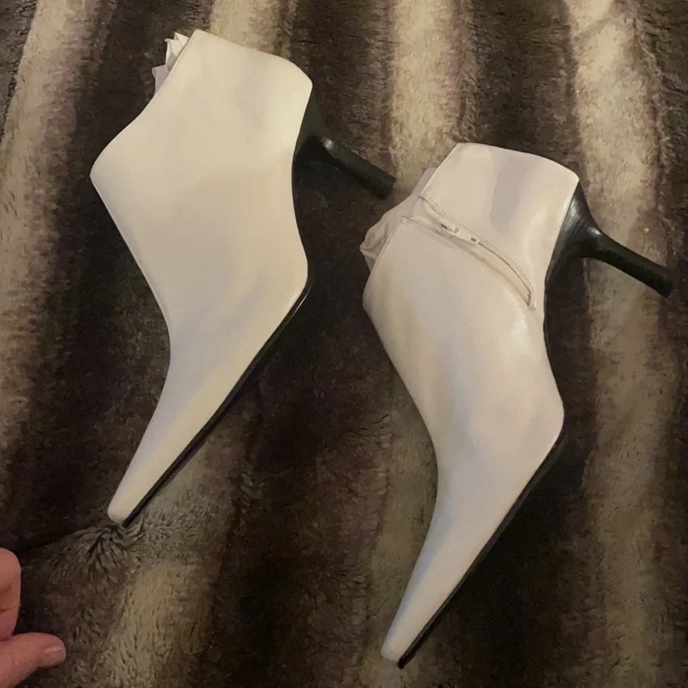 NWOB Carlos Santana Sacred White Booties